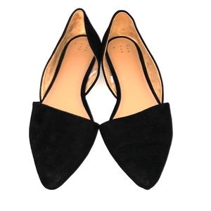 Cute Black Suede Flats!